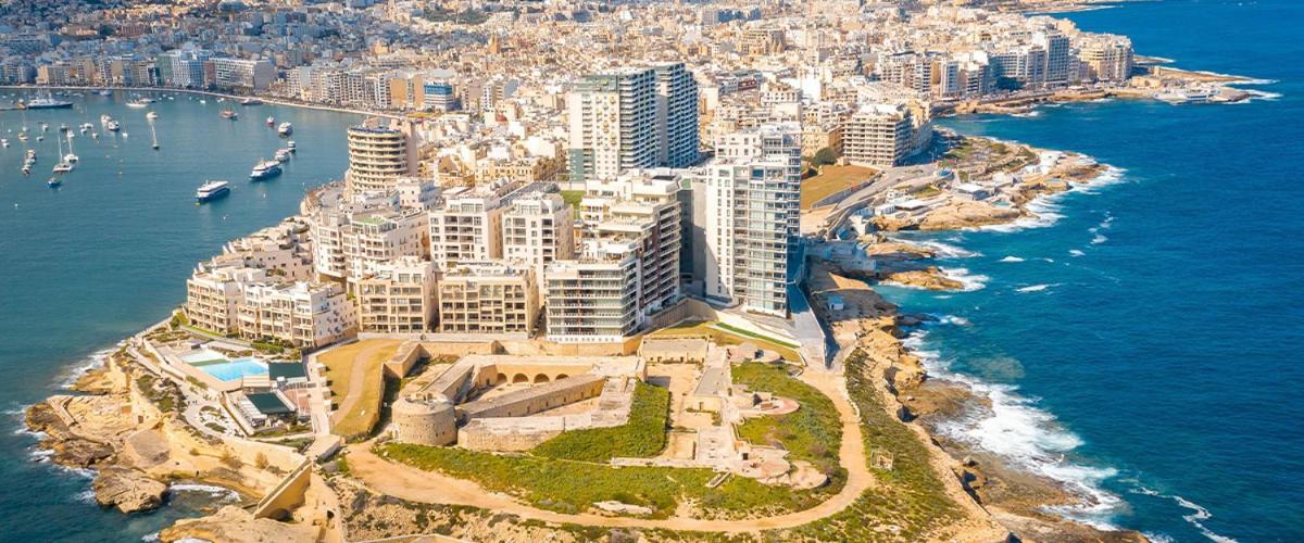 Exceptional 3-Bedroom Apartment, Sliema - Tigne Point! Экстерьер фото