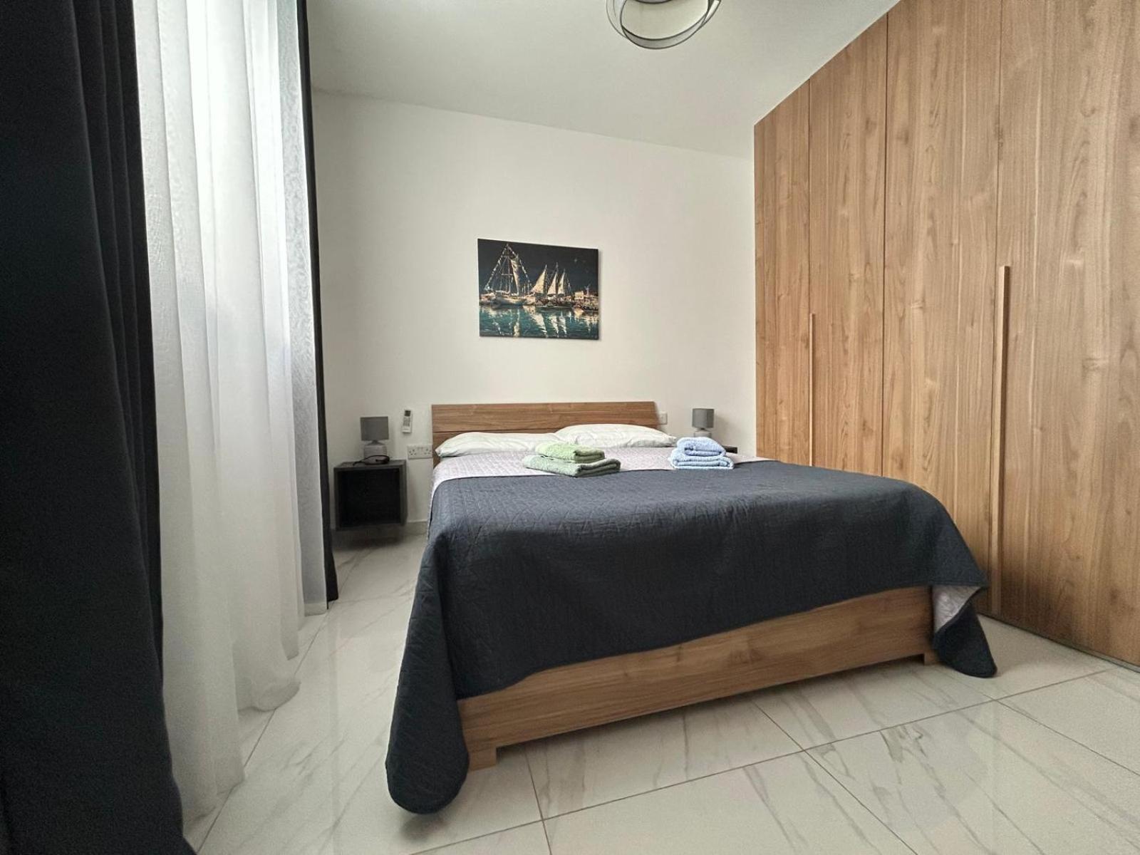 Exceptional 3-Bedroom Apartment, Sliema - Tigne Point! Экстерьер фото