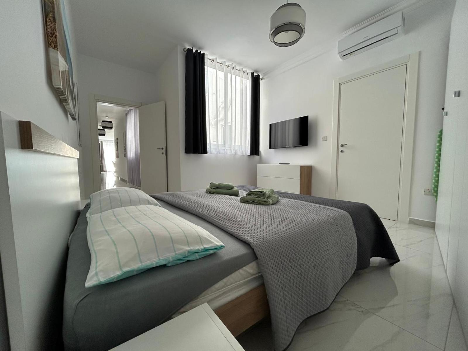 Exceptional 3-Bedroom Apartment, Sliema - Tigne Point! Экстерьер фото
