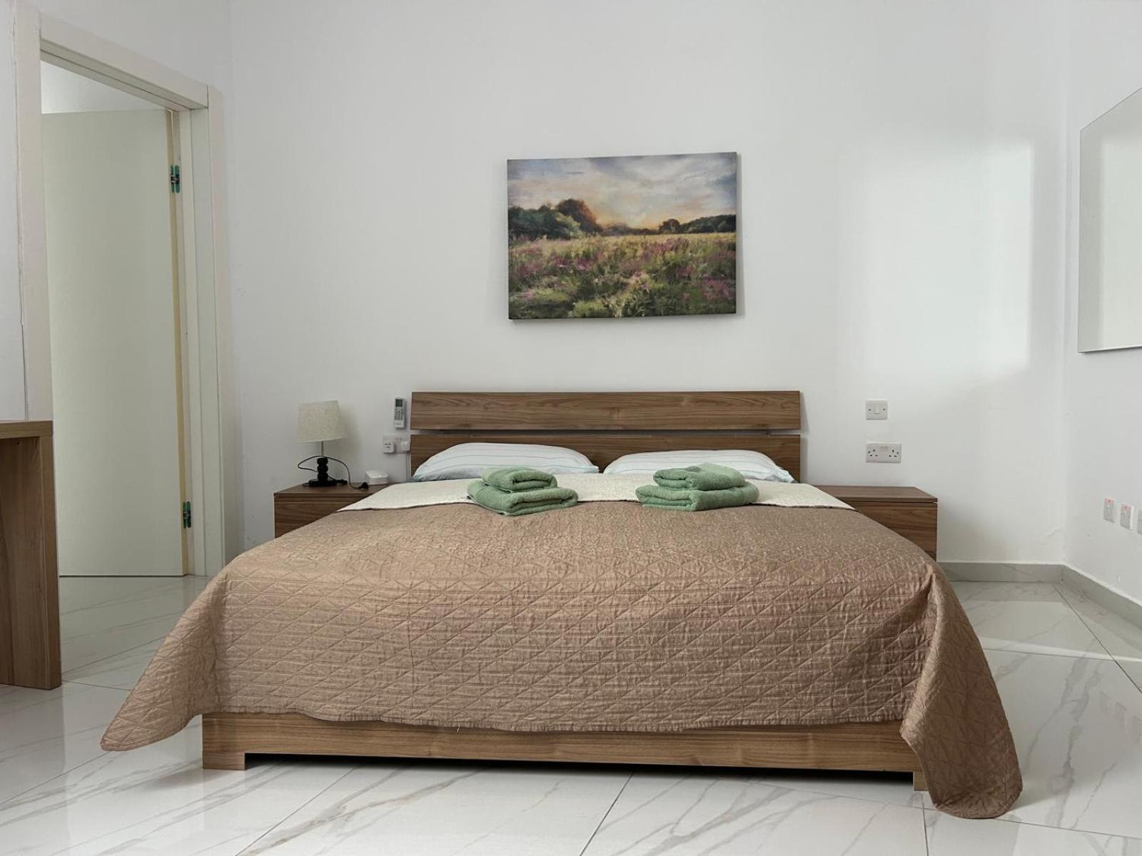Exceptional 3-Bedroom Apartment, Sliema - Tigne Point! Экстерьер фото